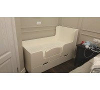 Детская кровать с бортиками