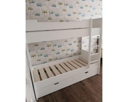 Детская двухъярусная кровать с выкатными ящиками