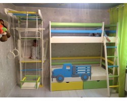 Двухъярусная кровать для мальчиков со спорткомплексом