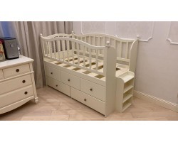 Детская кровать с ящиками и лесенкой