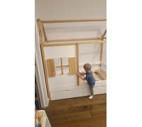 Кровать - домик с окошком