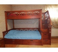 Двухъярусная кровать с широким спальным местом