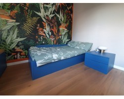 Кровать с тумбой