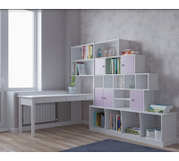 Стол и стеллаж в детскую